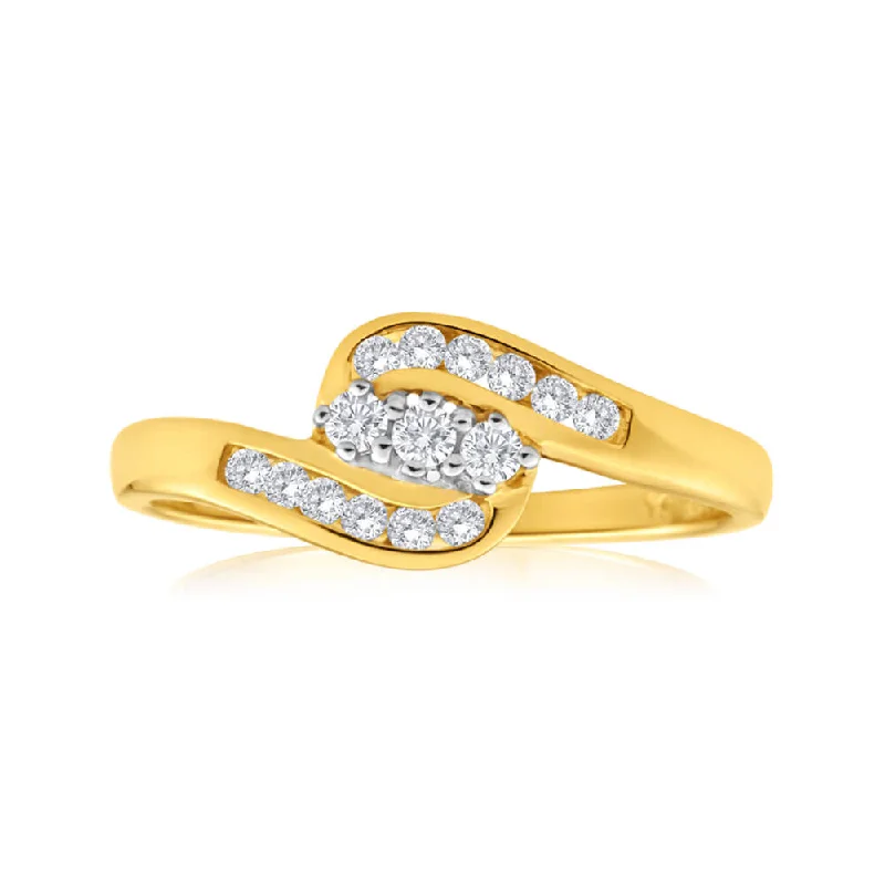 Platinum rings with sparkling sapphire center stones -9ct Yellow Gold Diamond Ring Set with 15 Brilliant Diamonds