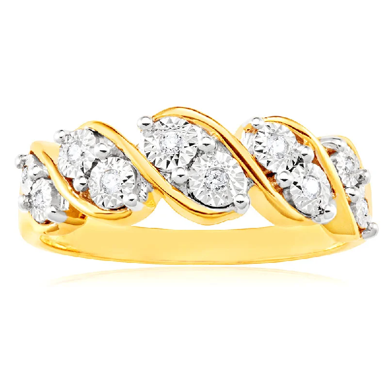 Rings with knot motifs for symbolic love -9ct Yellow Gold Diamond Ring Set with 10 Beautiful Brilliant Diamonds