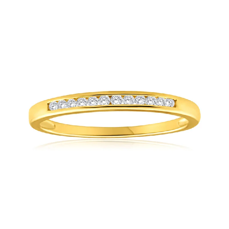 Dainty rings with subtle engraved star motifs -9ct Yellow Gold Diamond Ring Set with 12 Brilliant Diamonds