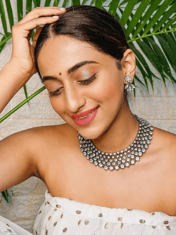 Necklaces and pendants with celestial starburst designs for a radiant look-Saili Satwe Rangan In Diamond Choker With Earrings Silver