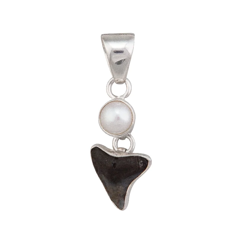 Personalized necklaces and pendants with name engravings for a custom touch-Sterling Silver Pearl & Shark Tooth Charm Pendant